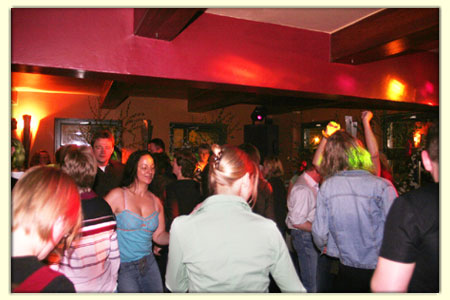 060430-tanz-in-den-mai