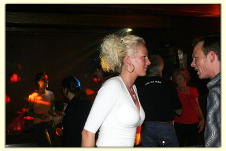 061003-einheit-party