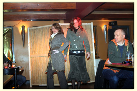 061124-fashion-party