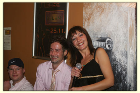 061124-fashion-party