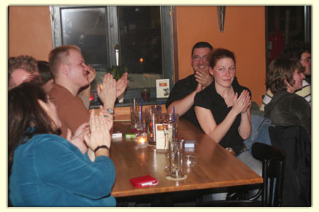 070217-liedermaching