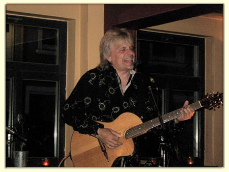 090416-jimmy-james-alias-julius