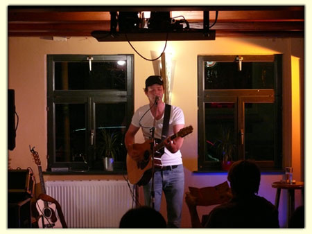 090827-falco-jaimi-faulkner