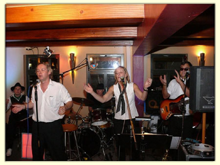 090910-blues-bandits