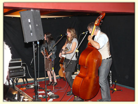 091008-madison-violet